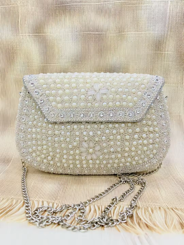 Metalic silver bag with incrusted pearls